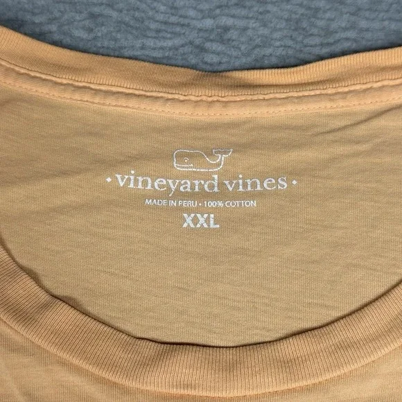 Vineyard Vines Orange Whale Pocket Tee 100% Cotton XXL Made in Peru - Picture 2 of 6